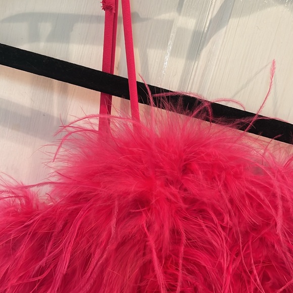 Brand: MainStrip Size: S Color: pink - Picture 2 of 4